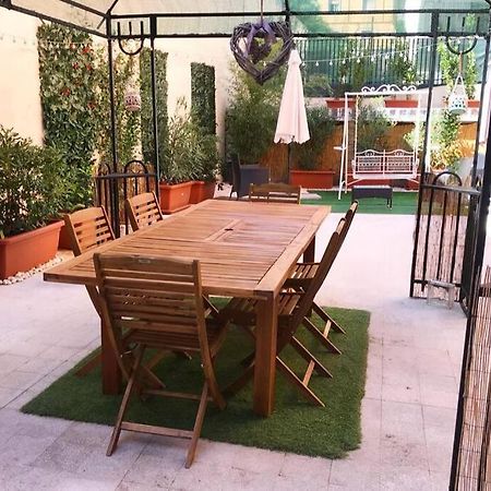 Dea Flora Home B&B Rome Bagian luar foto