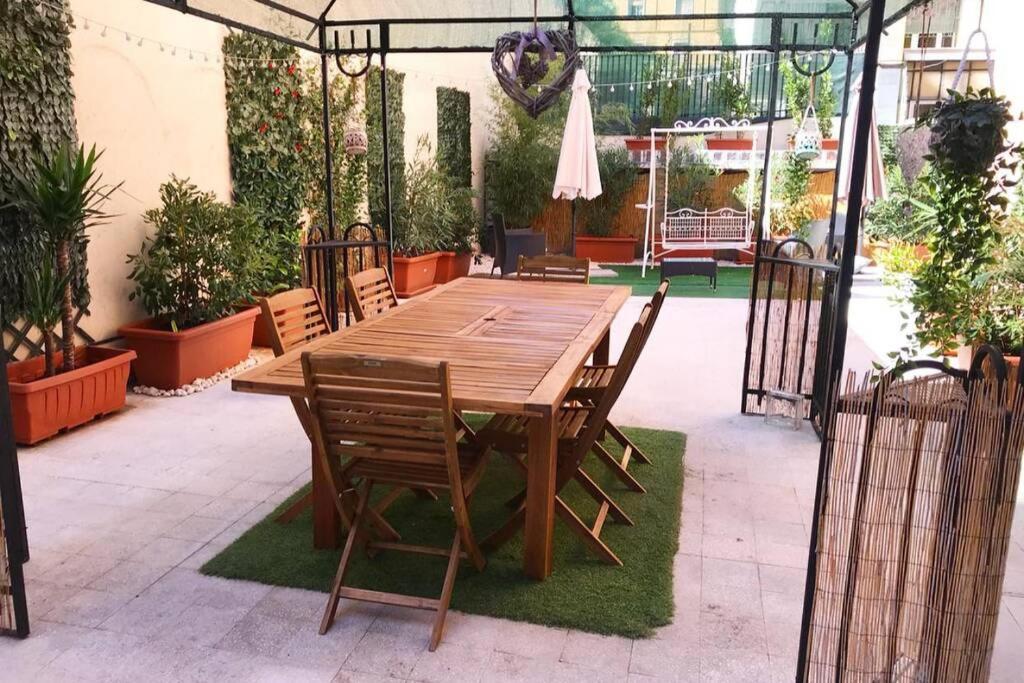Dea Flora Home B&B Rome Bagian luar foto