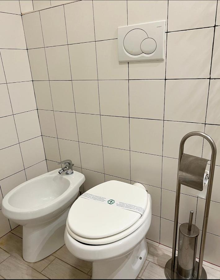 Dea Flora Home B&B Rome Bagian luar foto